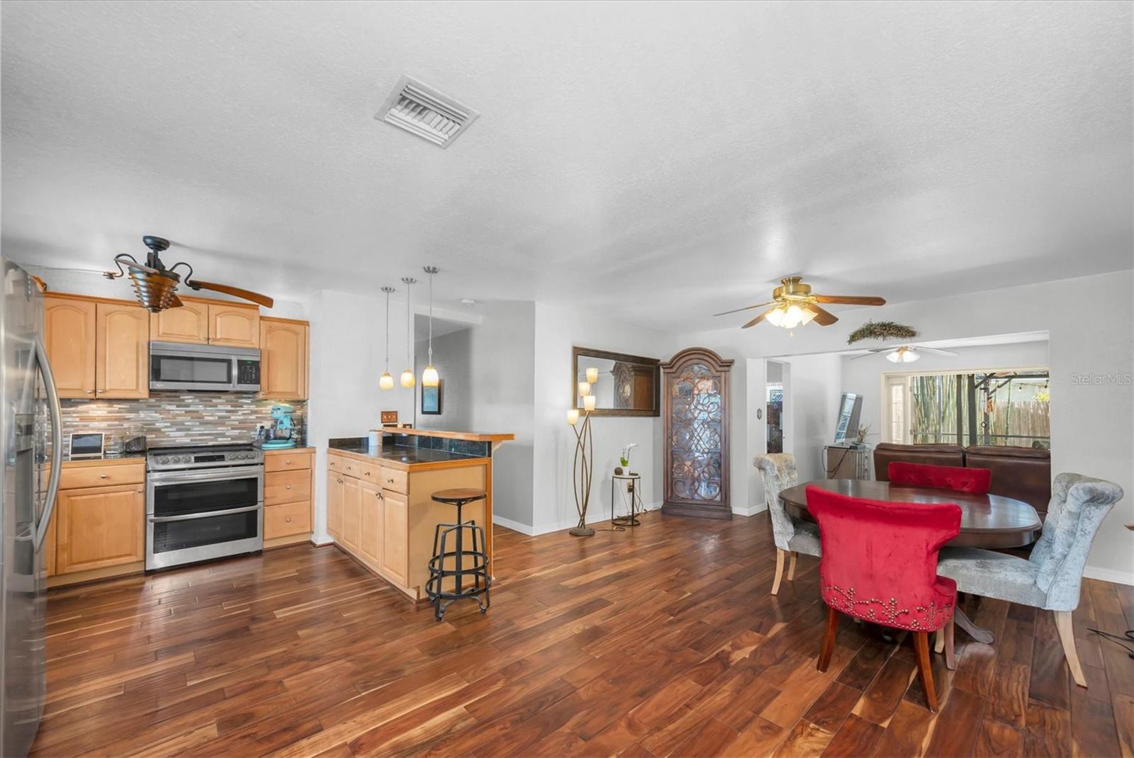 1700 74 Ave, Saint Petersburg, FL 33702 photo
