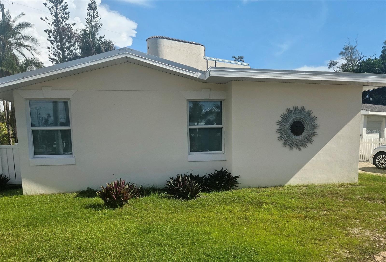 117 79 St, Holmes Beach, FL 34217