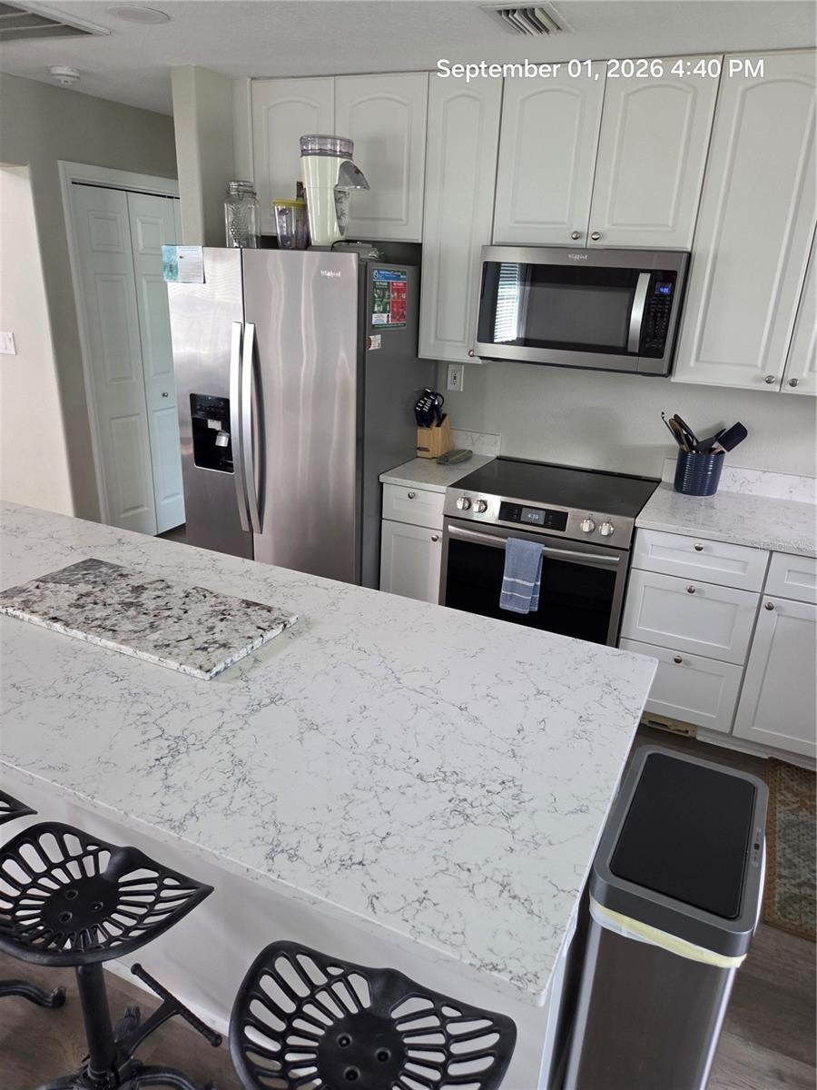 117 79 St, Holmes Beach, FL 34217 photo