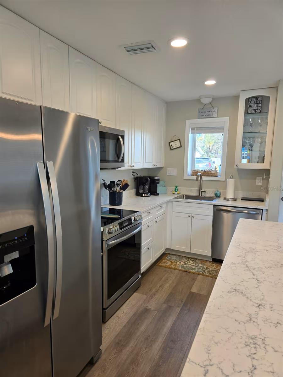 117 79 St, Holmes Beach, FL 34217 photo