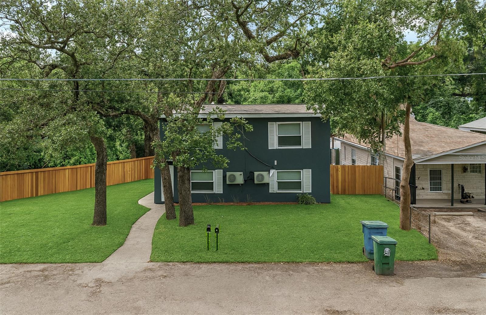 9404 Mulberry St, Tampa, FL 33612