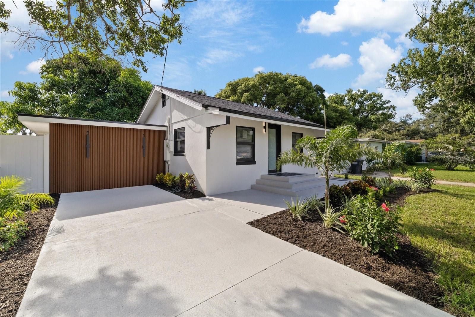 1936 Macomber Ave, Clearwater, FL 33755 photo