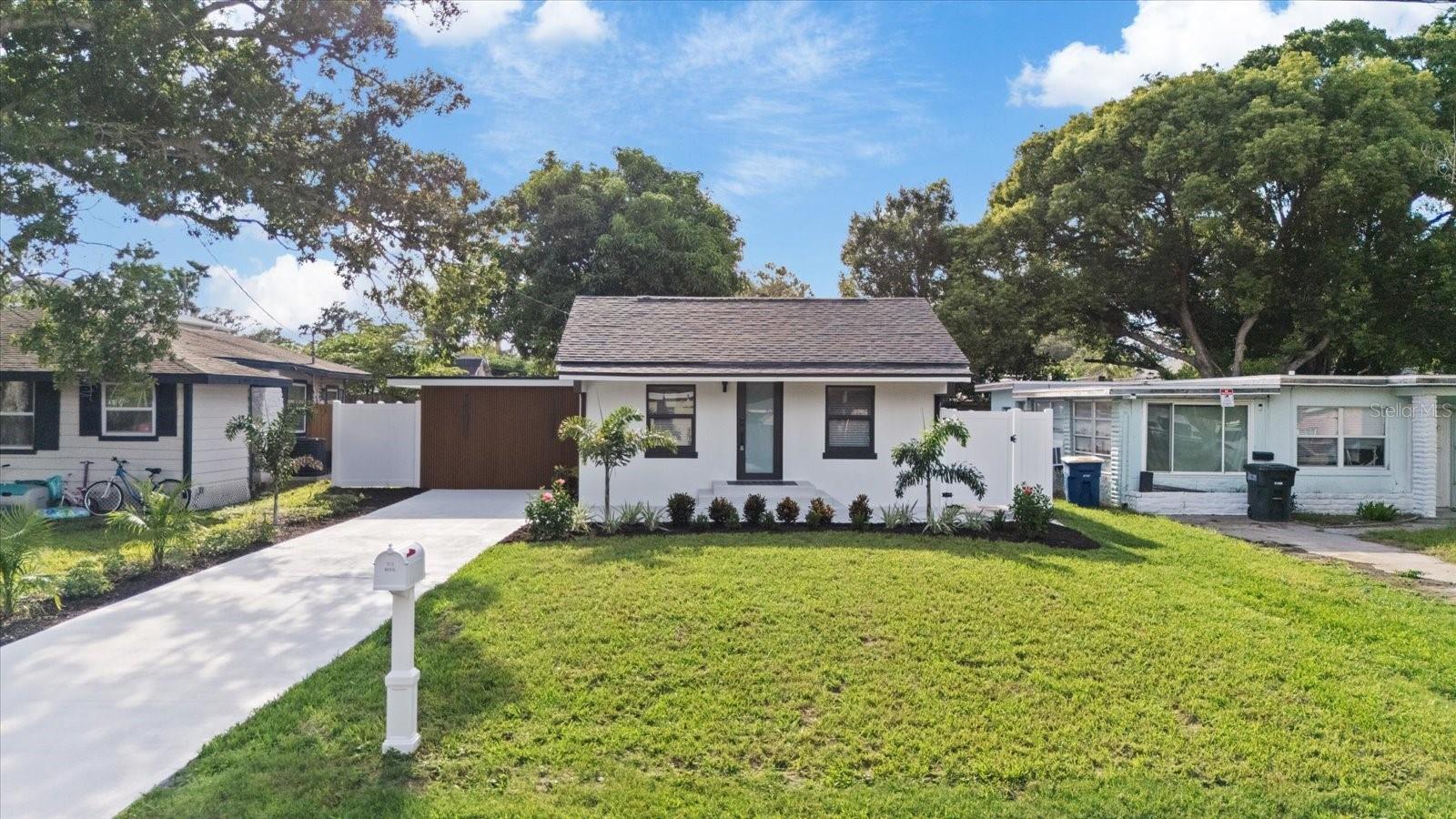 1936 Macomber Ave, Clearwater, FL 33755 photo
