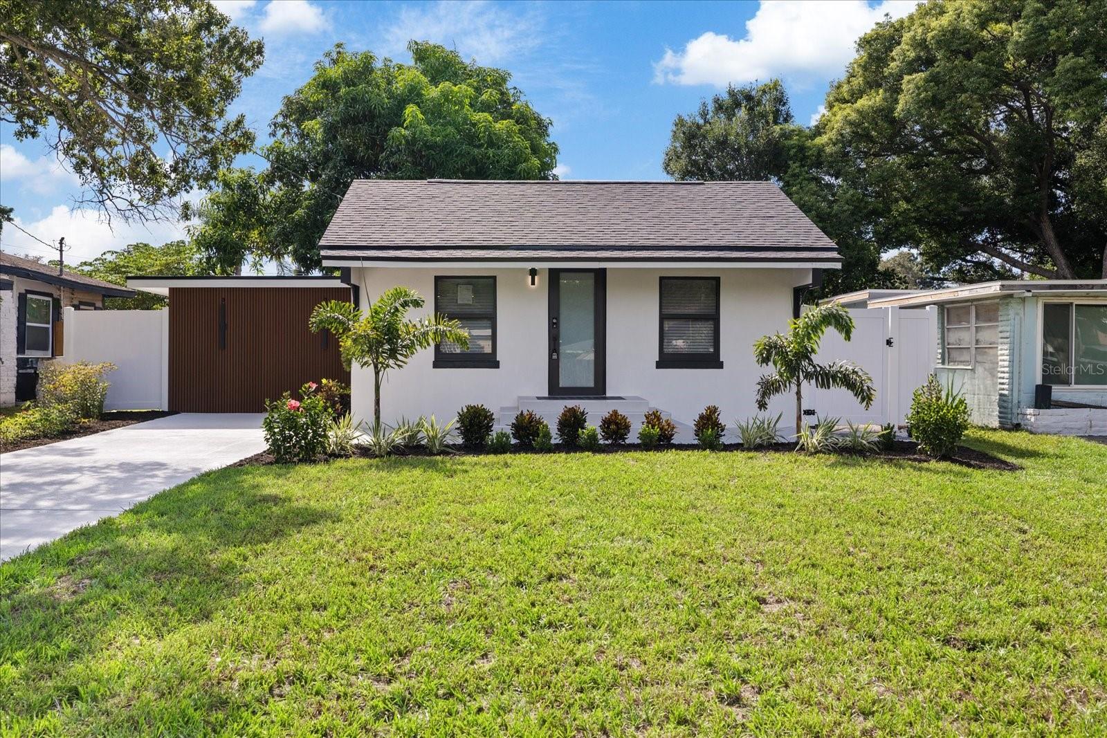 1936 Macomber Ave, Clearwater, FL 33755 photo