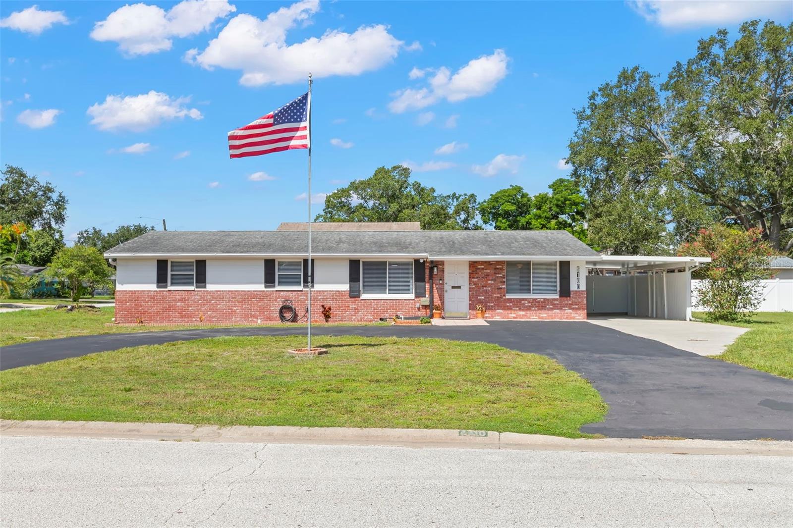 6100 Woodrow Wilson Blvd, Saint Petersburg, FL 33703
