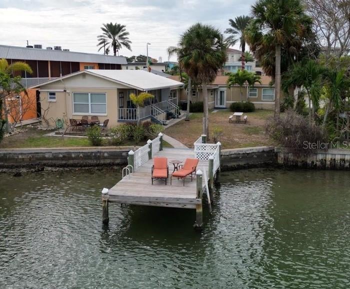 18207 Gulf Blvd, Redington Shores, FL 33708 photo