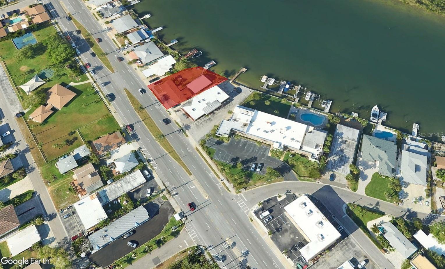 18207 Gulf Blvd, Redington Shores, FL 33708 photo