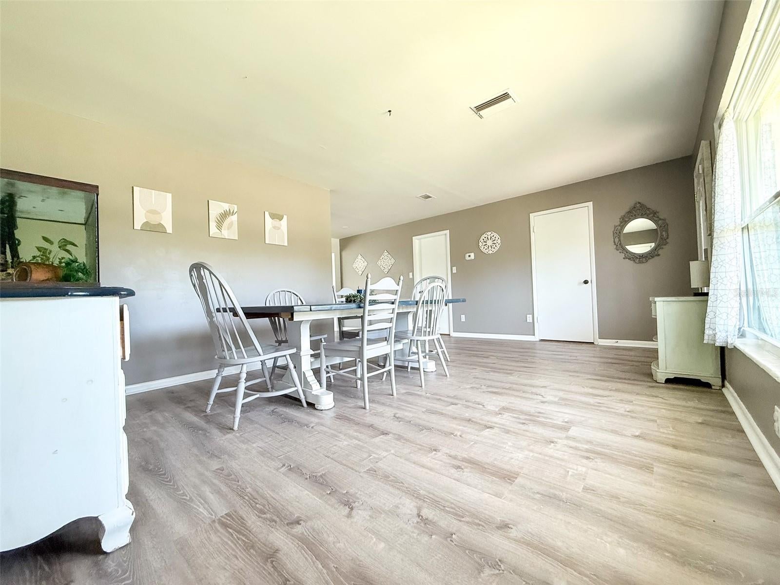 102 Glen Ridge Ave, Temple Terrace, FL 33617 photo