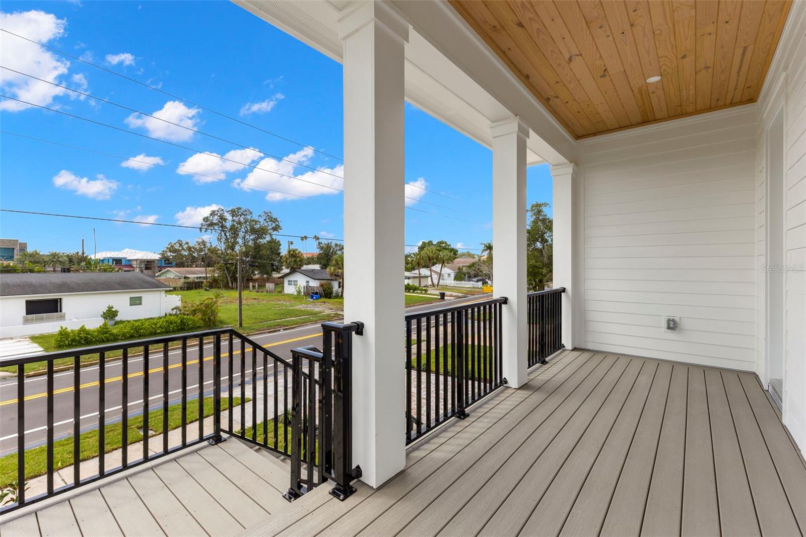 3534 Overlook Dr, Saint Petersburg, FL 33703 photo