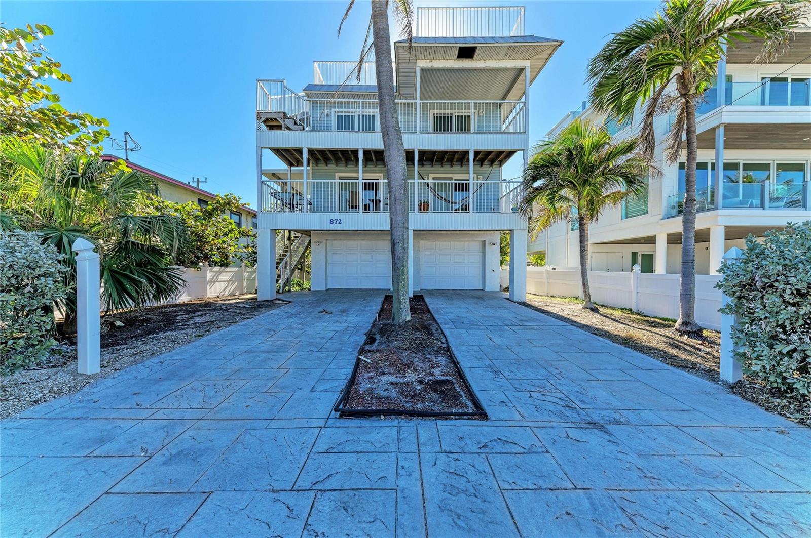 872 Shore Dr, Anna Maria, FL 34216