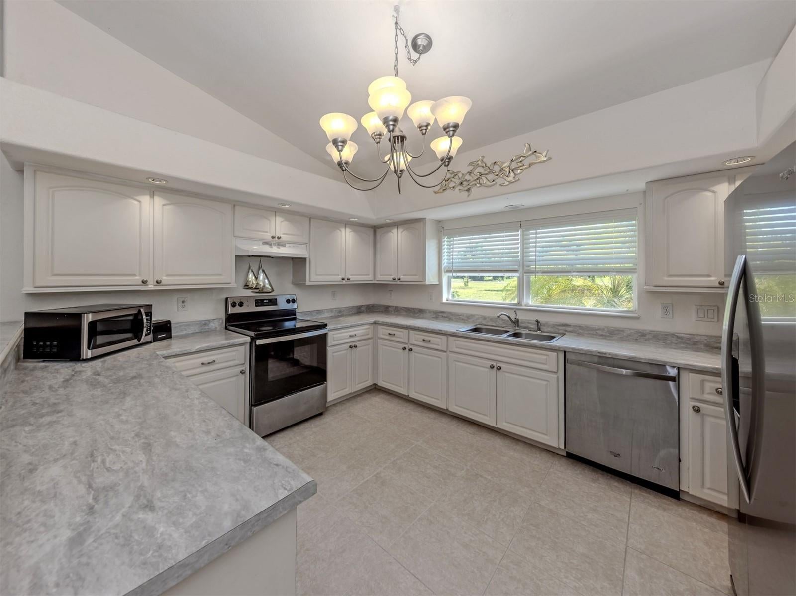 1056 Rotonda Cir, Rotonda West, FL 33947 photo