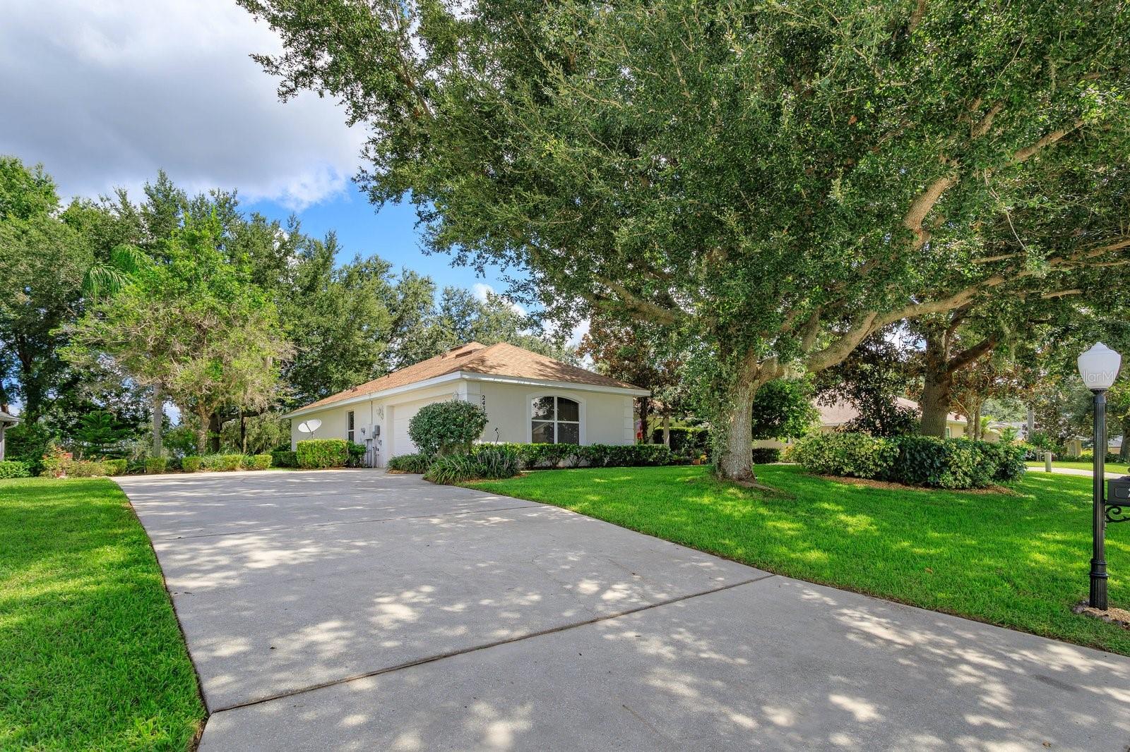 24353 Calusa Blvd, Eustis, FL 32736 photo