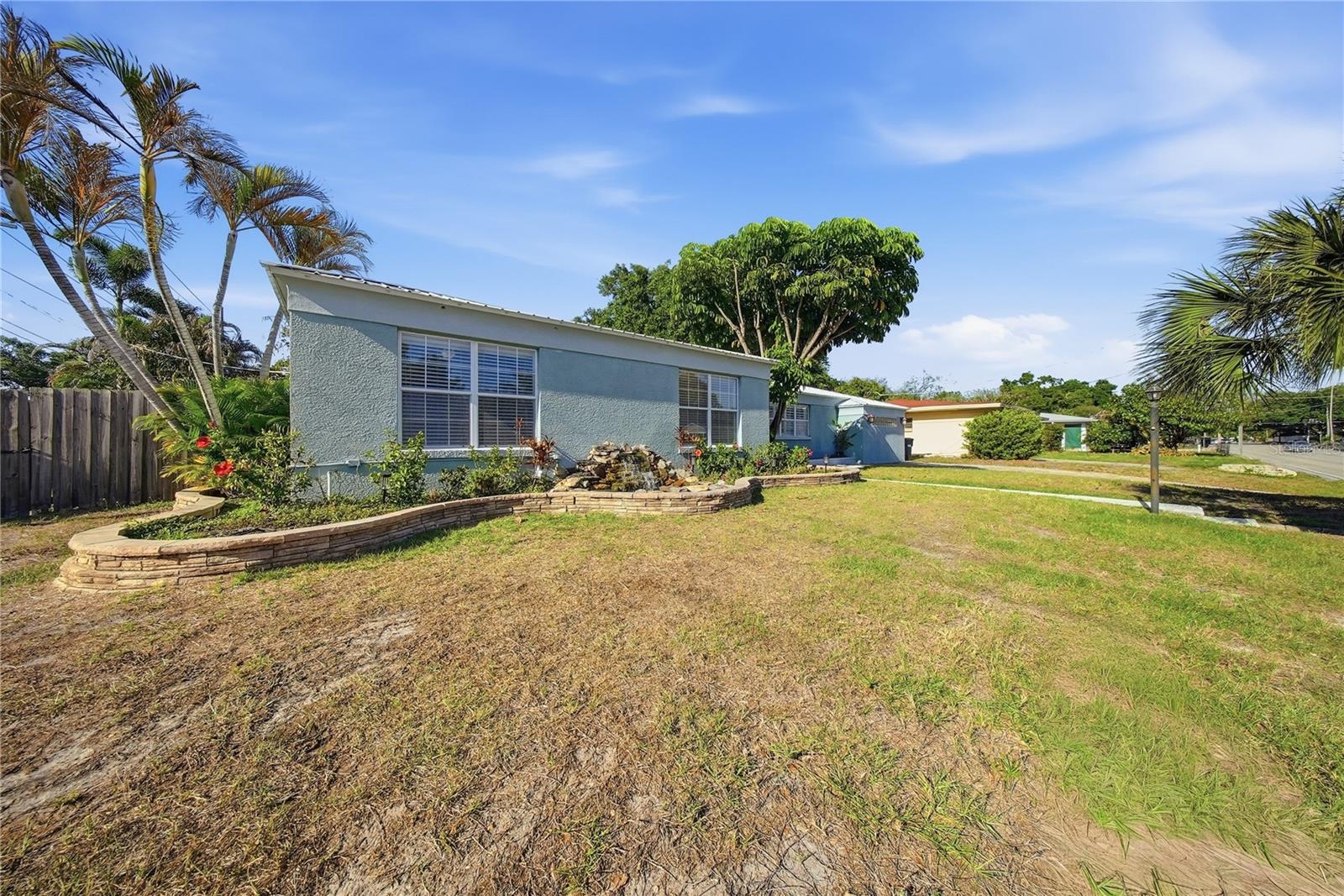 3921 W Bay To Bay Blvd, Tampa, FL 33629 photo