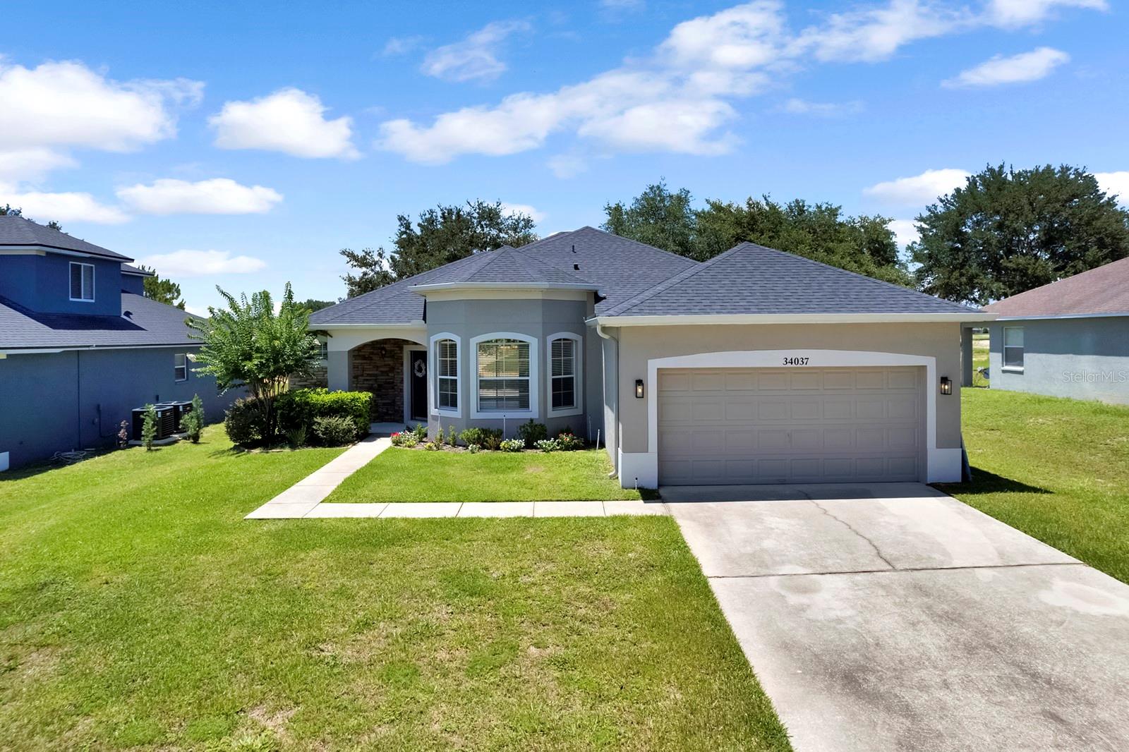 34037 Fortunado St, Sorrento, FL 32776