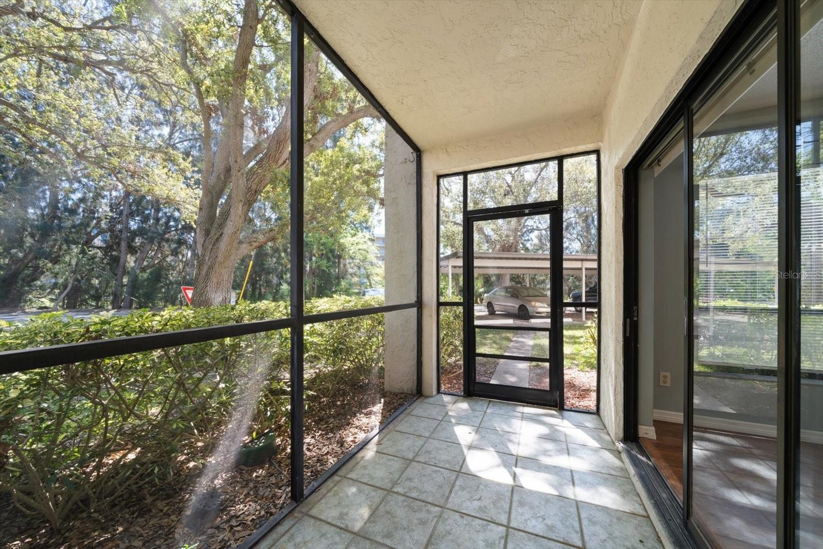 700 Starkey Rd #1111, Largo, FL 33771 photo