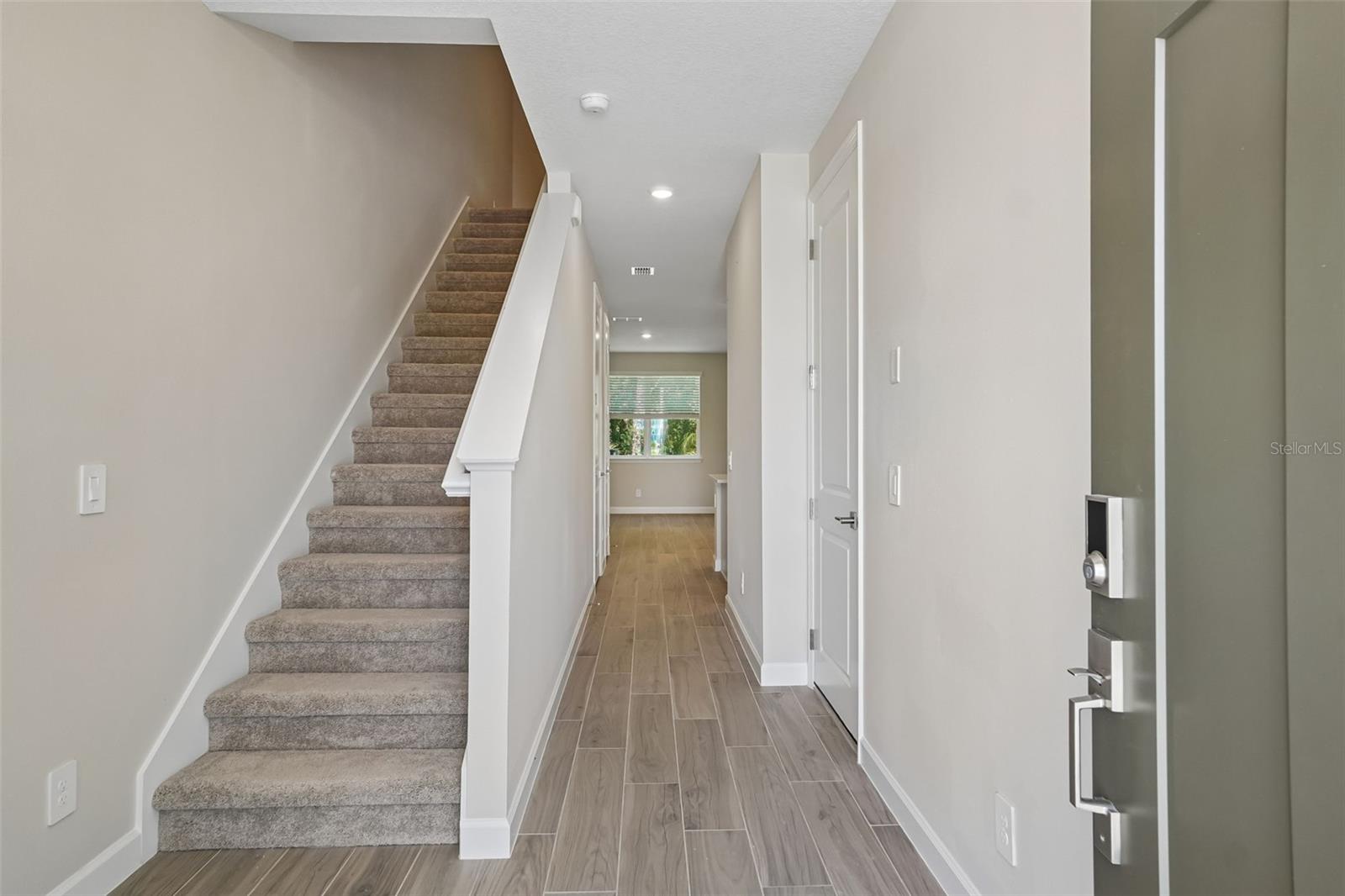 7328 Deer Valley Cir, Tampa, FL 33635 photo