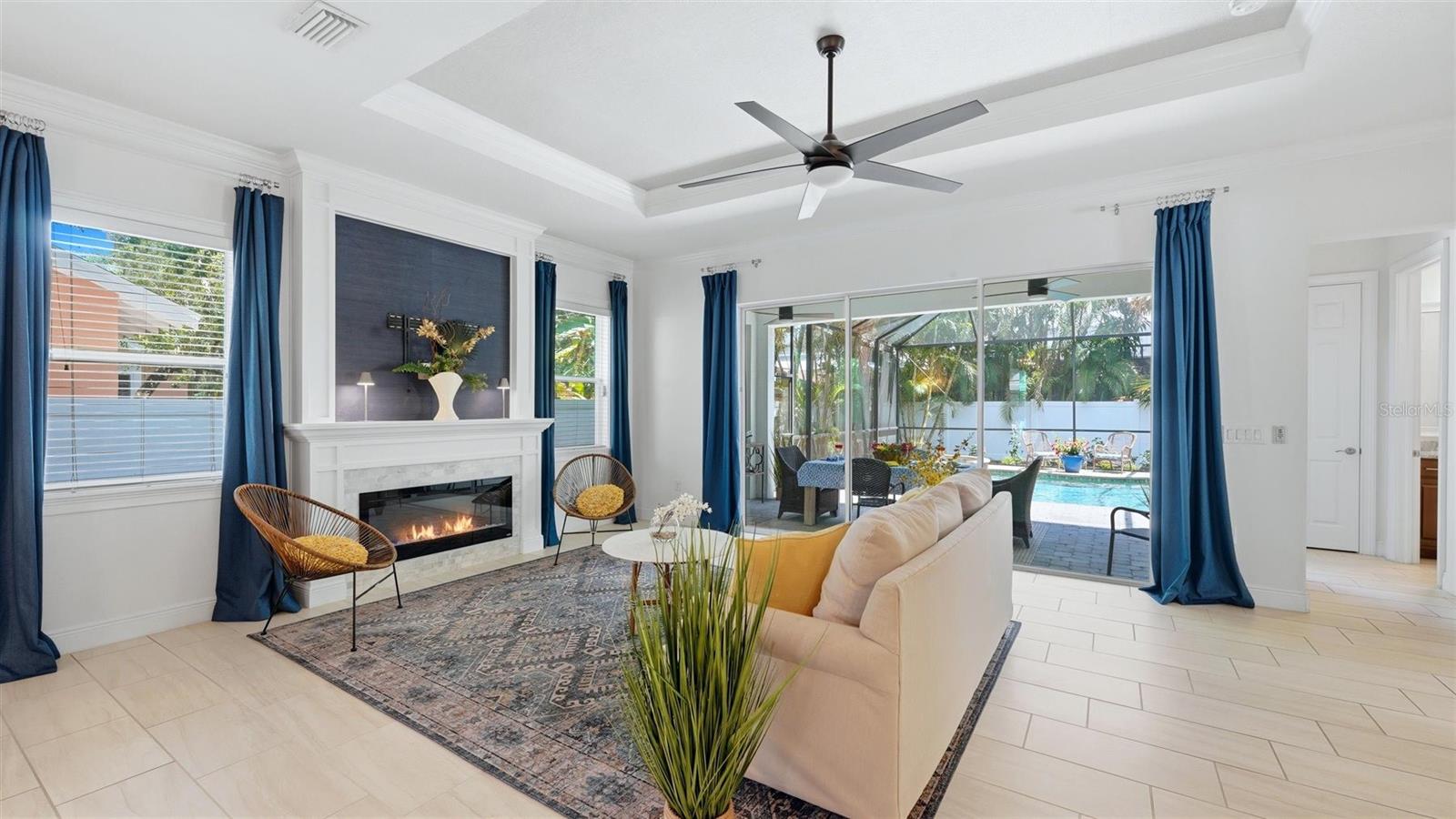 1850 Magnolia St, Sarasota, FL 34239 photo