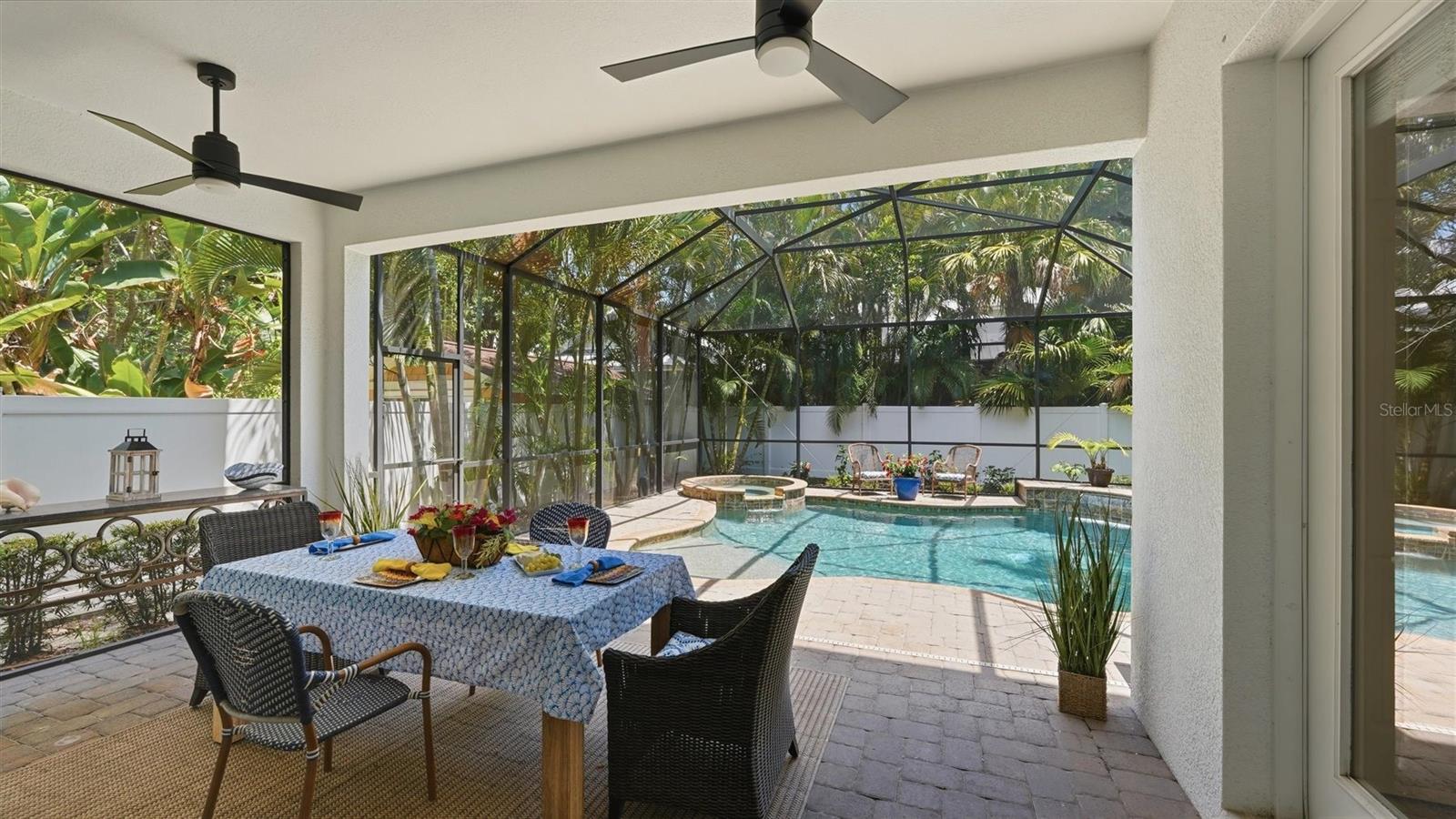 1850 Magnolia St, Sarasota, FL 34239 photo