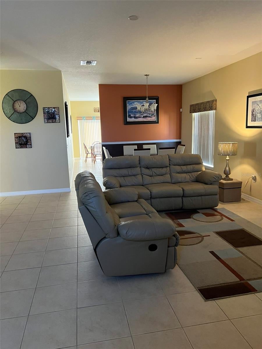 948 Hacienda Cir, Kissimmee, FL 34741 photo