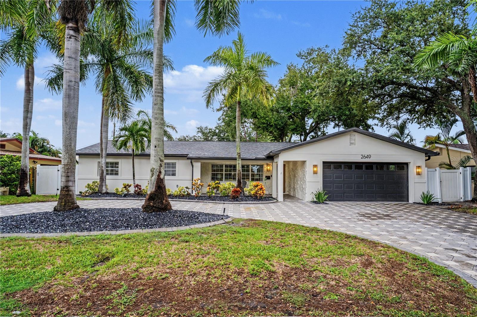 2649 64 Way, Saint Petersburg, FL 33710 photo