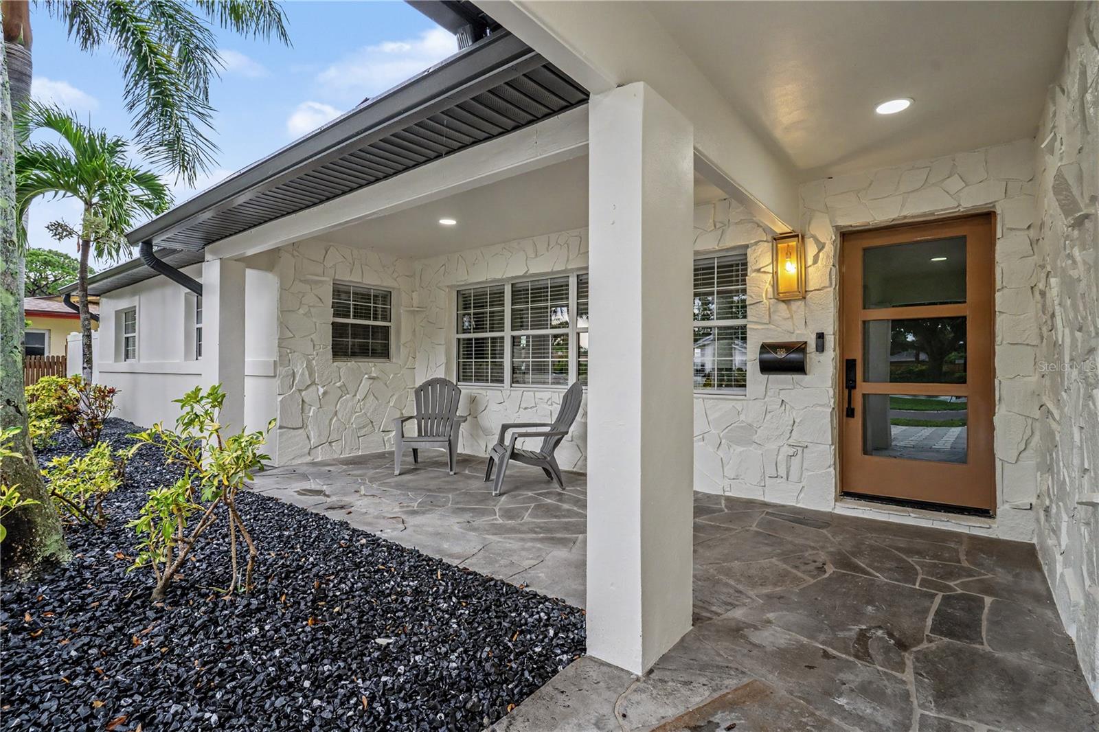 2649 64 Way, Saint Petersburg, FL 33710 photo