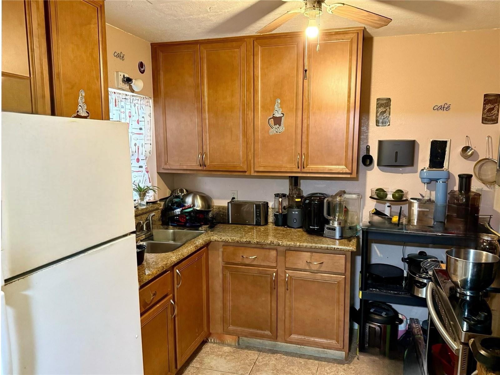6233 Balboa Dr, Orlando, FL 32808 photo