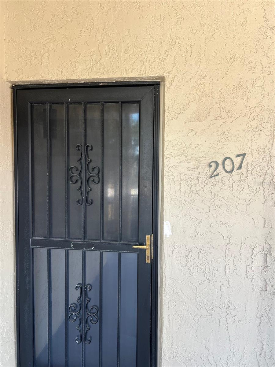 7951 58 Ave #207, Saint Petersburg, FL 33709 photo