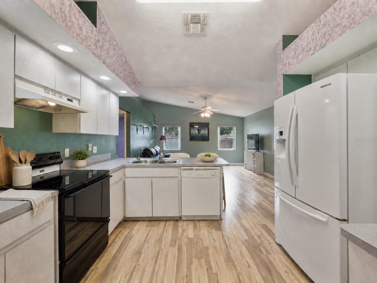 1660 Gamewell Trl, Lakeland, FL 33809 photo
