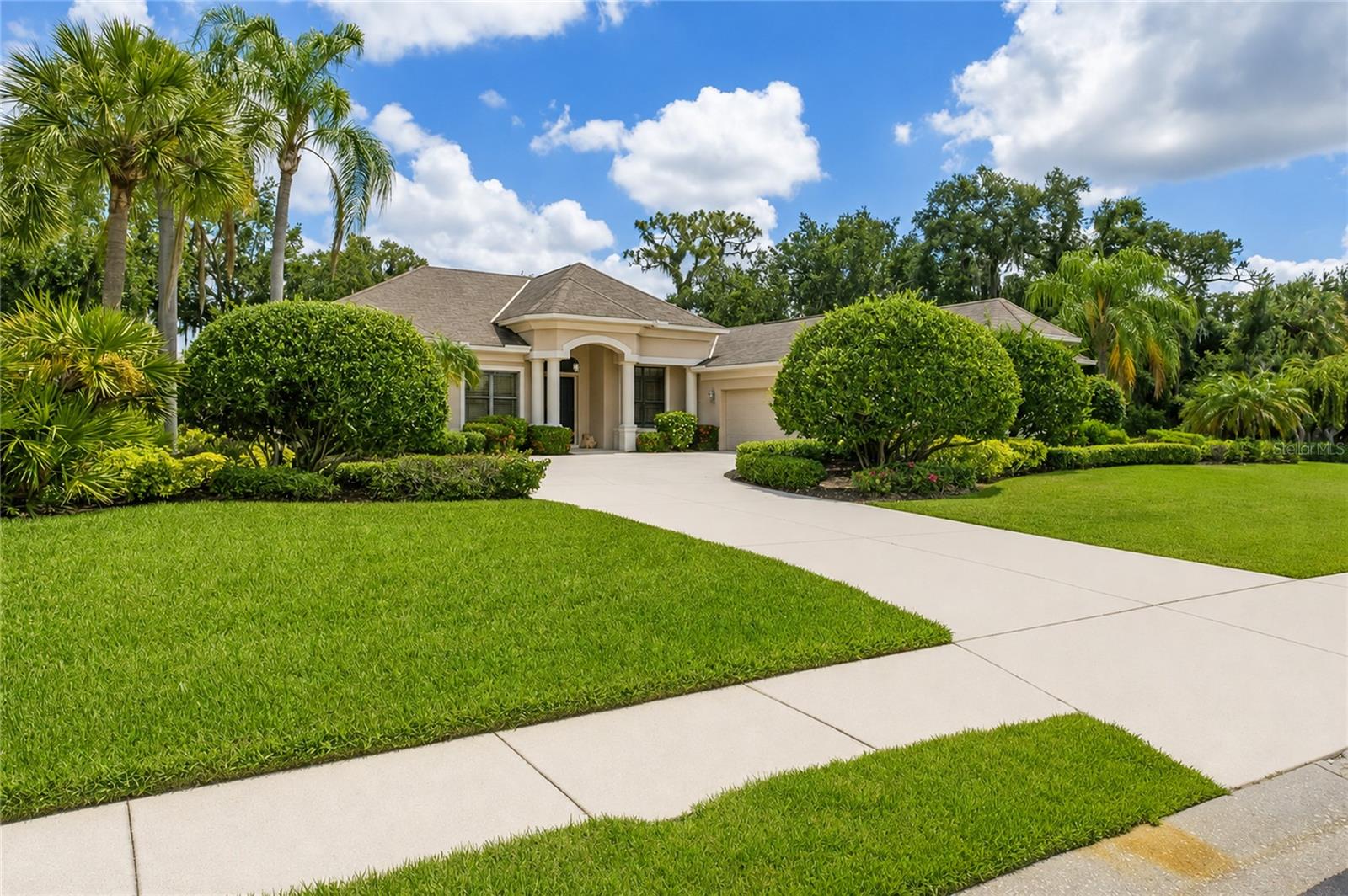 2339 Little Country Rd, Parrish, FL 34219