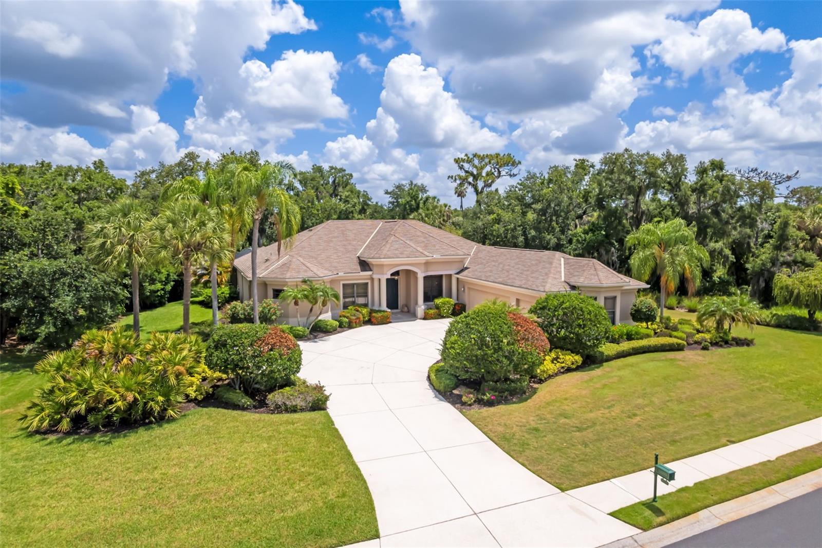 2339 Little Country Rd, Parrish, FL 34219 photo