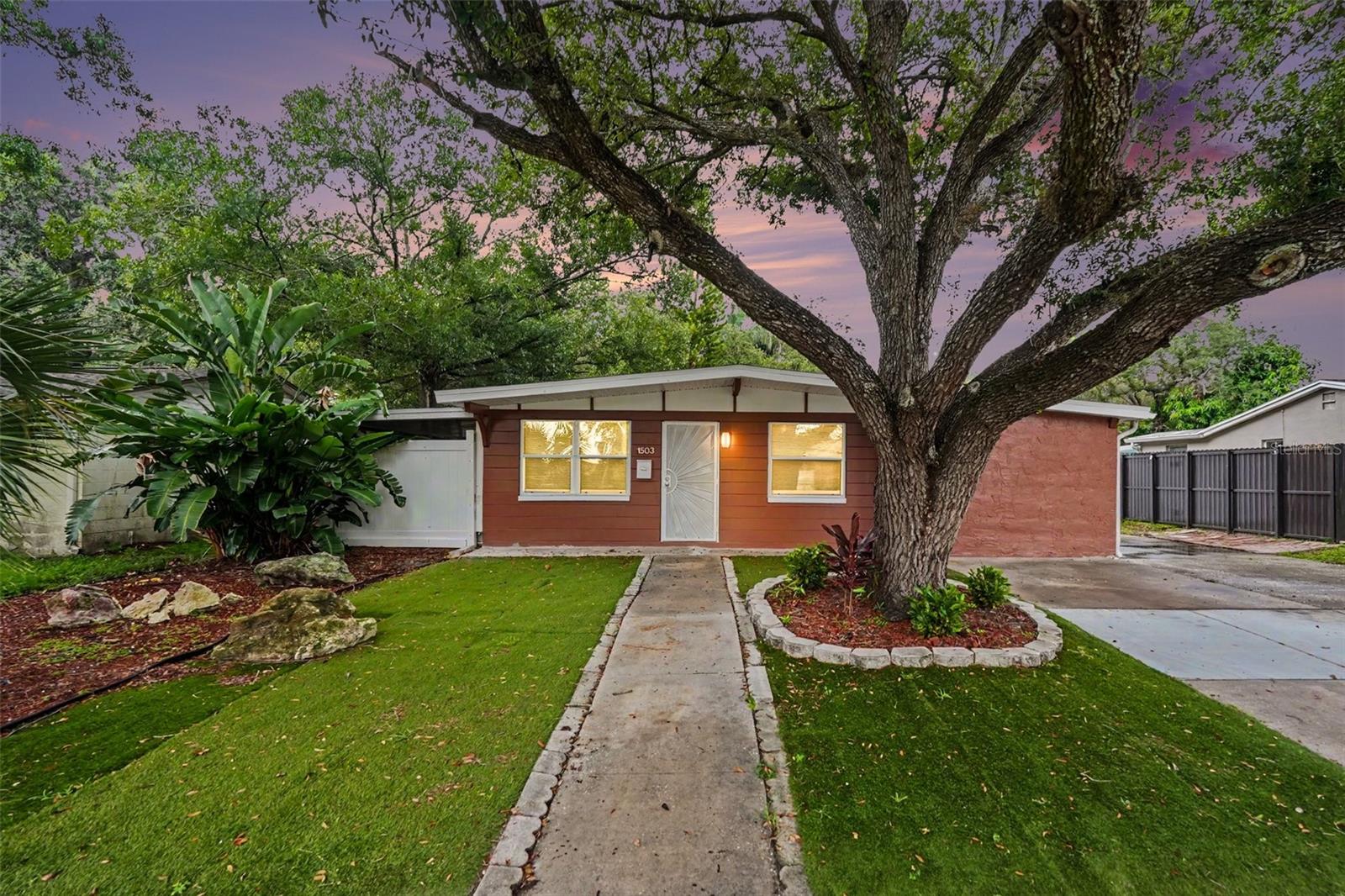 1503 Linebaugh Ave, Tampa, FL 33612