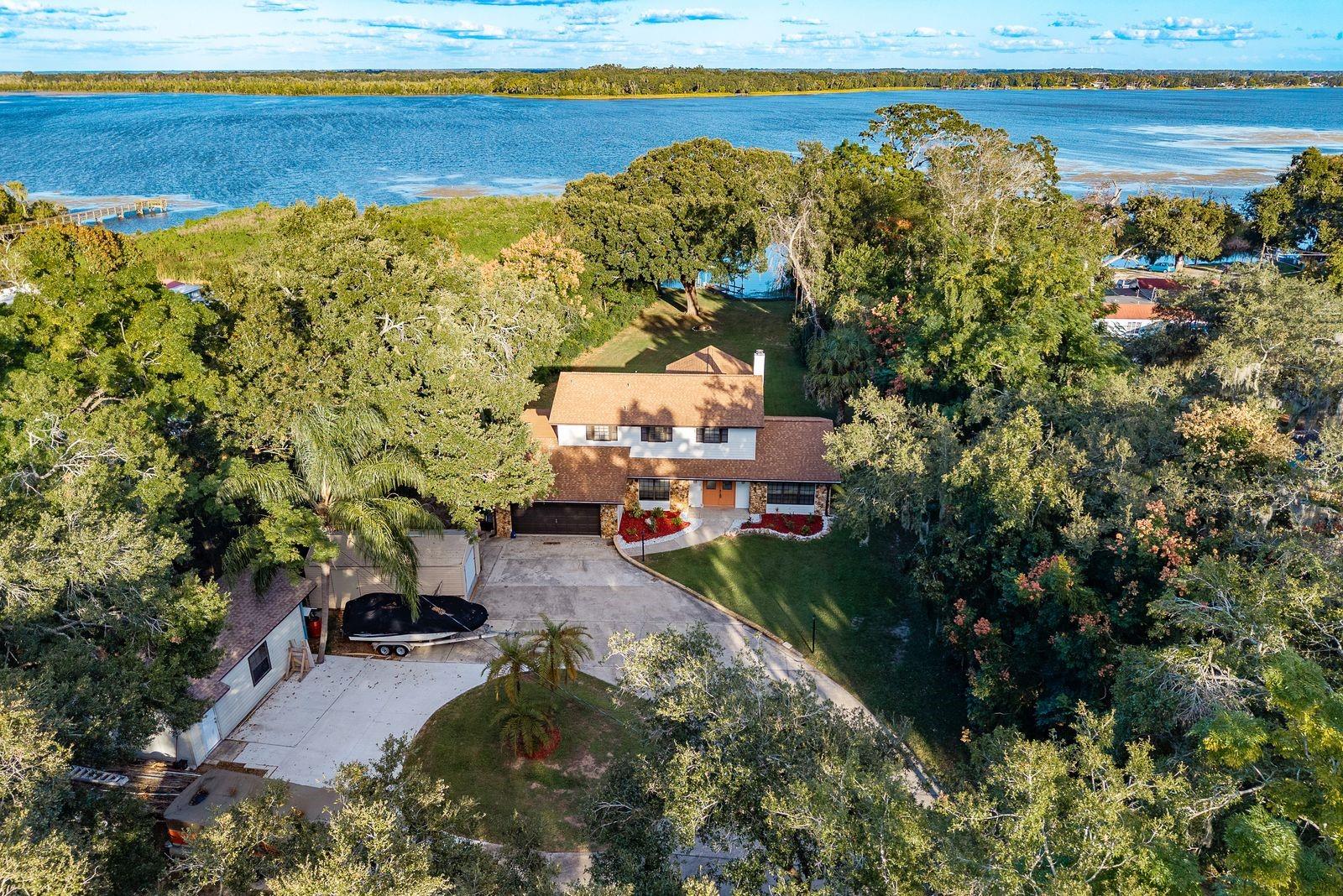 1416 Grove Ave, Leesburg, FL 34748 photo