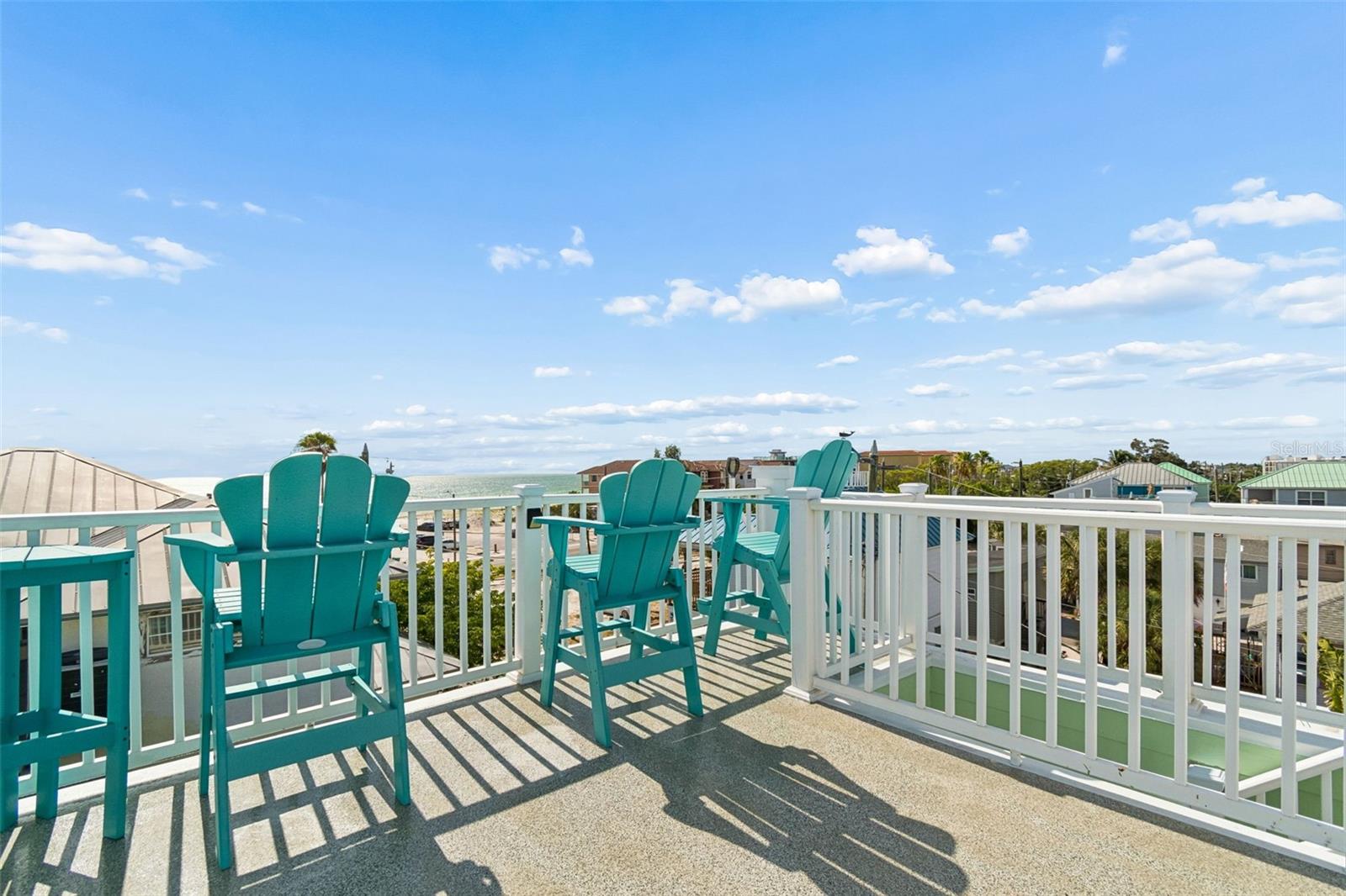 111 91 Ave, Treasure Island, FL 33706 photo