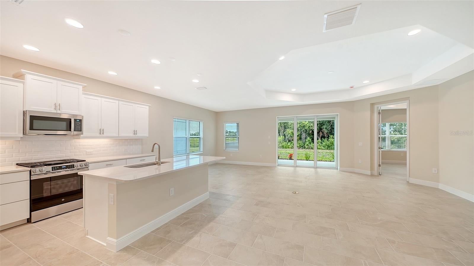 6547 Big Bayou Dr, Sarasota, FL 34241 photo