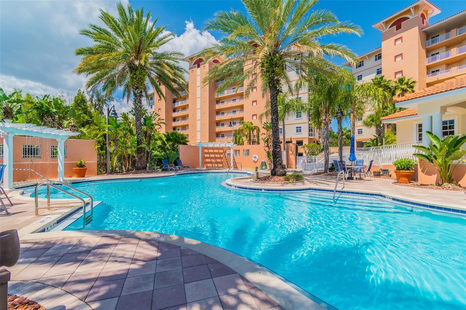 12033 Gandy Blvd, Saint Petersburg, FL 33702