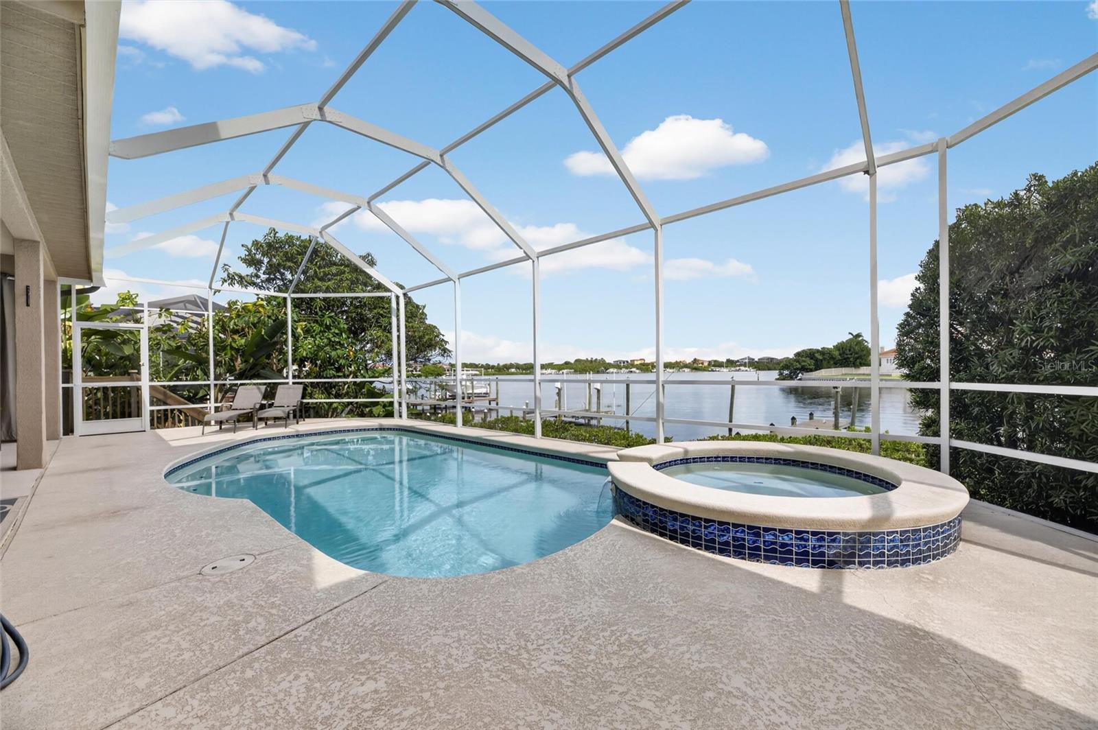 1231 Acappella Ln, Apollo Beach, FL 33572 photo