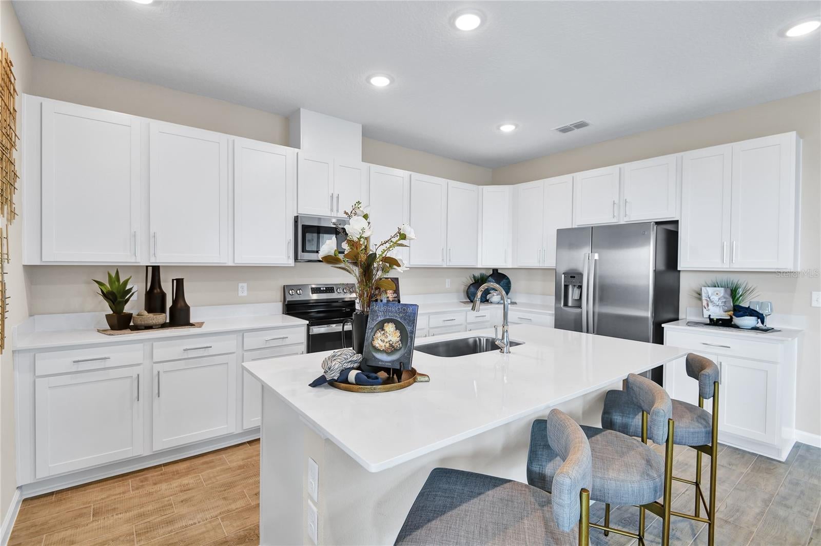 1249 Daisy Hill Ave, Dundee, FL 33838 photo