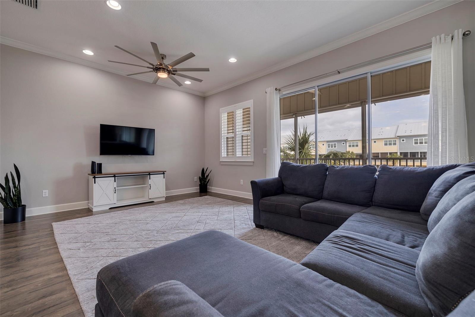 6064 Moorings Dr, Saint Petersburg, FL 33712 photo