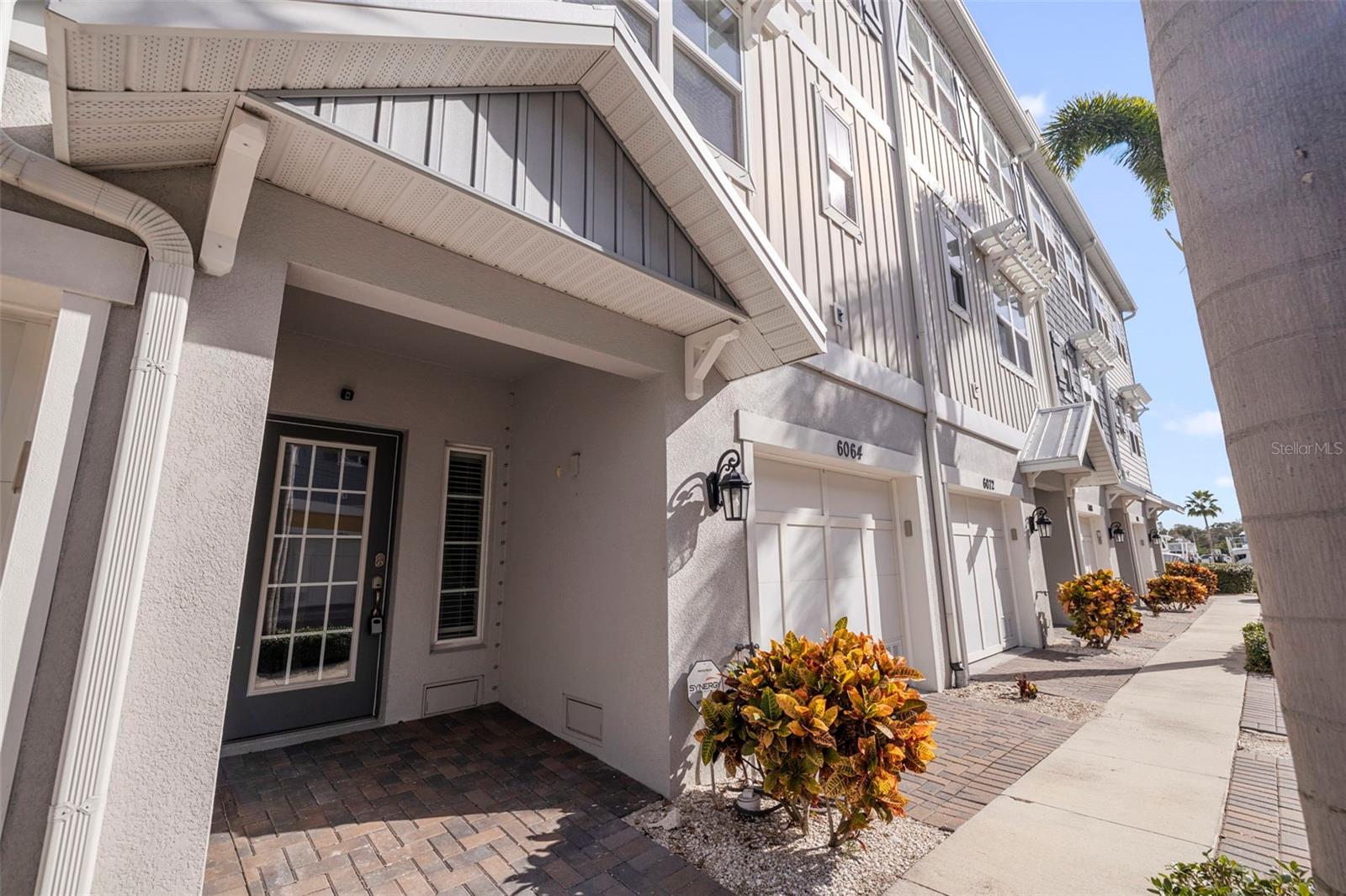 6064 Moorings Dr, Saint Petersburg, FL 33712 photo