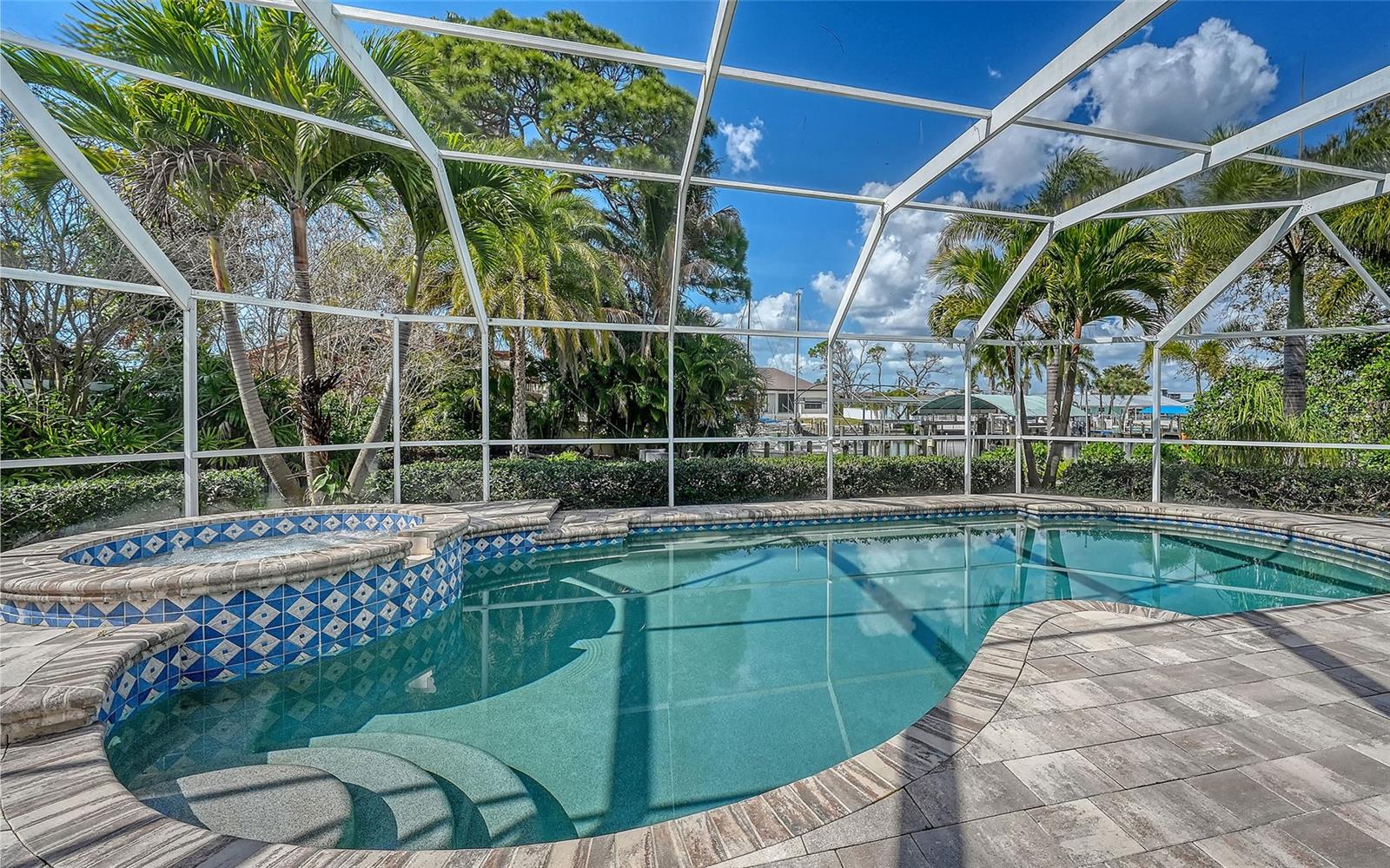 121 Holly Ave, Sarasota, FL 34243 photo