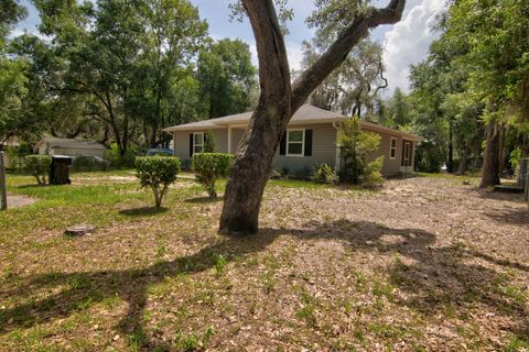 Single Family Residence in KEYSTONE HEIGHTS FL 633 SW MAGNOLIA AVENUE.jpg
