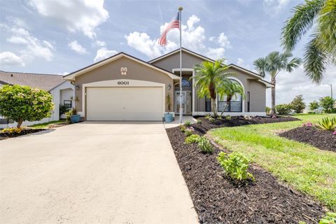 Single Family Residence in LAKELAND FL 6001 CONDOR DRIVE.jpg