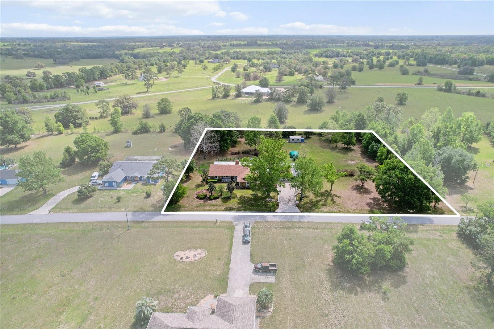 8921 S Thoroughbred Pt, Inverness, FL 34452 photo