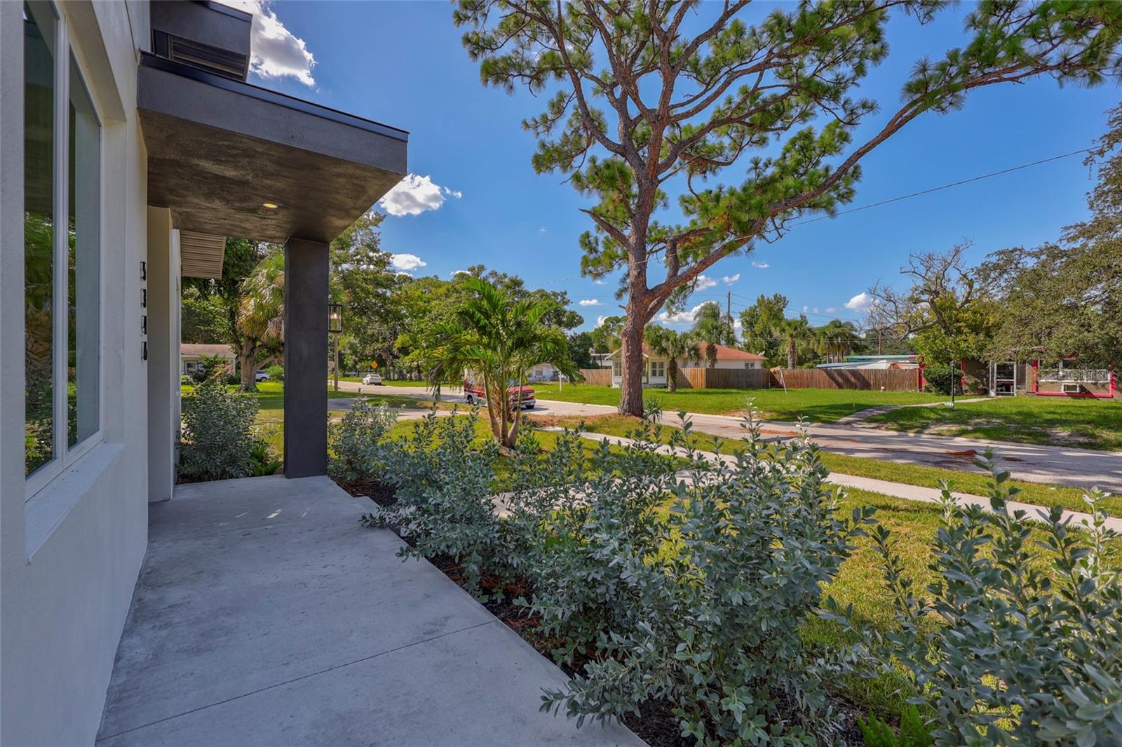 5346 2 Ave, Saint Petersburg, FL 33707 photo