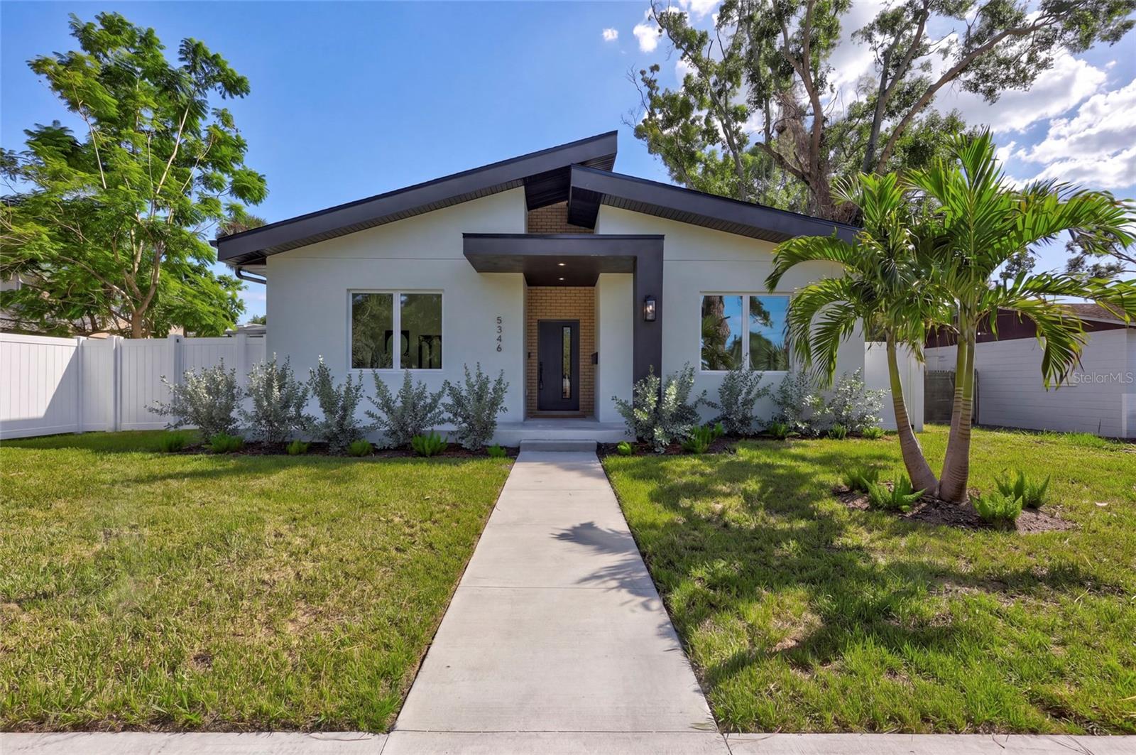 5346 2 Ave, Saint Petersburg, FL 33707