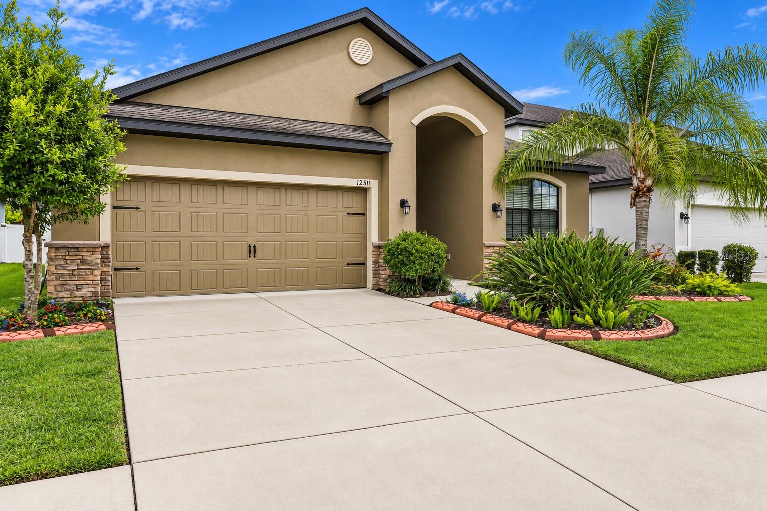 12511 Ballentrae Forest Dr, Riverview, FL 33579 photo