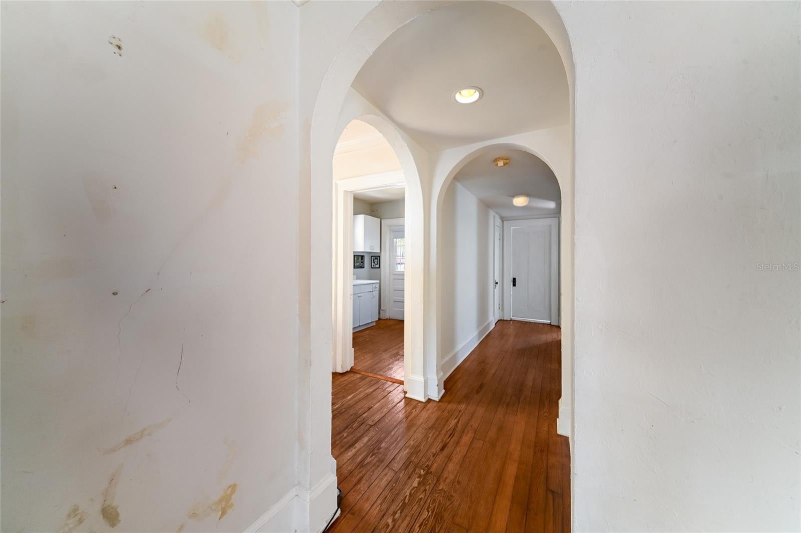 411 Burns Ct, Sarasota, FL 34236 photo