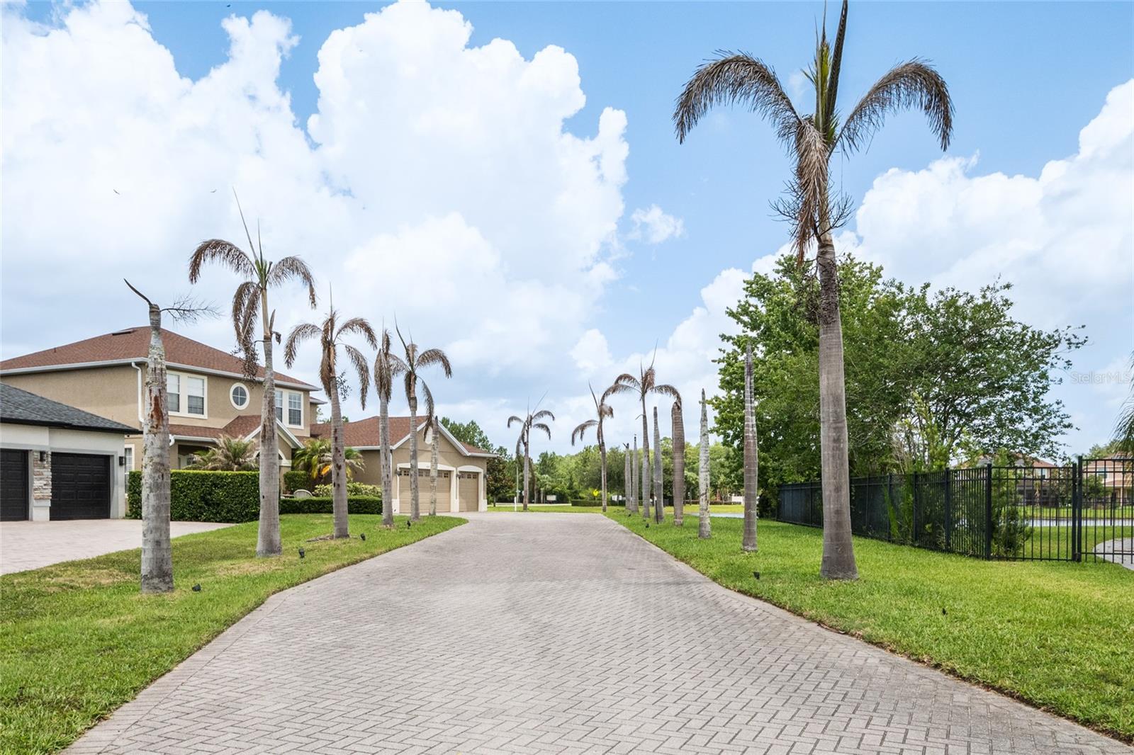 2849 Curving Oaks Way, Orlando, FL 32820 photo