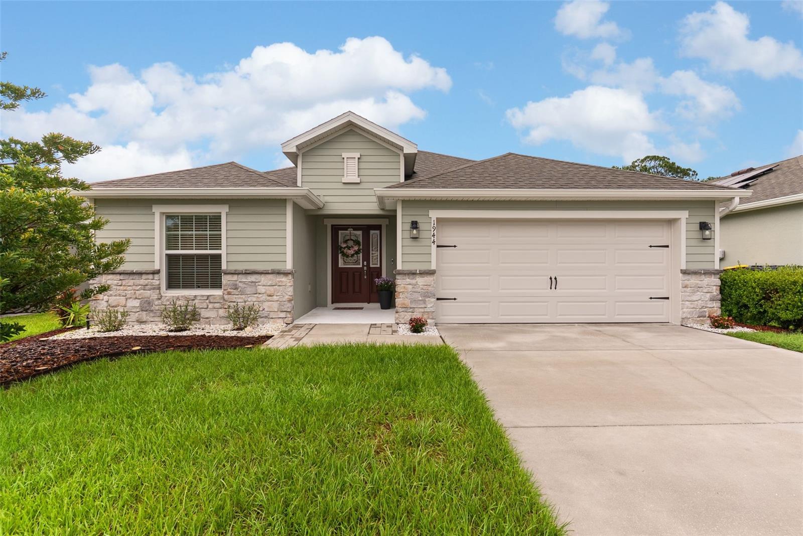 1944 Harvest Landing Cir, Lakeland, FL 33810