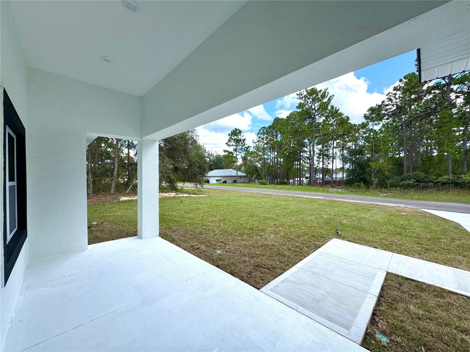 2077 W Linden Dr, Citrus Springs, FL 34434 photo
